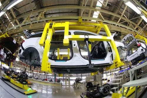 王得源 車企春光不易，欣喜的是仍能看見一片光亮